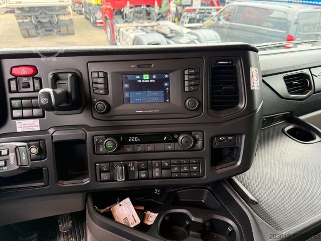 Vrachtauto met open laadbak SCANIA R500 6x4 Pritsche mit Kran Palfinger PK53002 SH