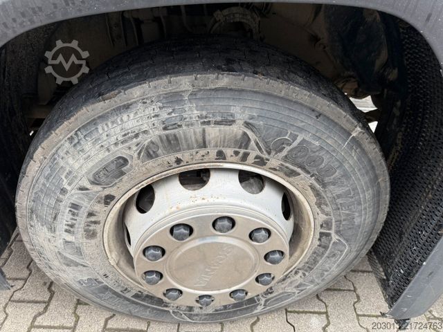Vrachtauto met open laadbak SCANIA R500 6x4 Pritsche mit Kran Palfinger PK53002 SH