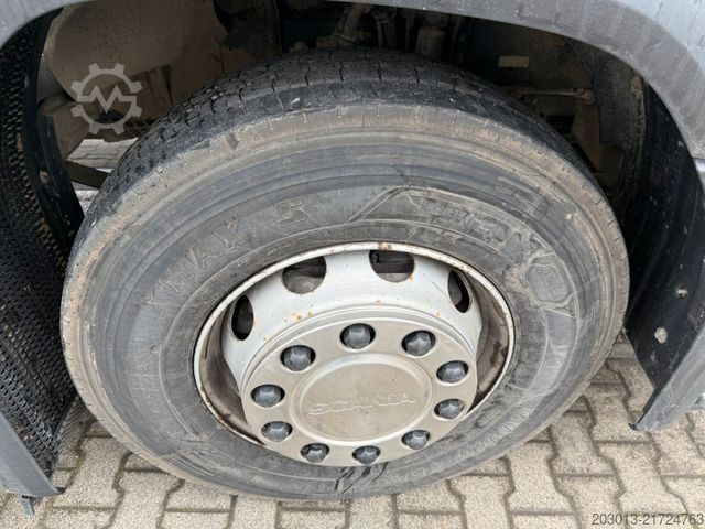 Vrachtauto met open laadbak SCANIA R500 6x4 Pritsche mit Kran Palfinger PK53002 SH