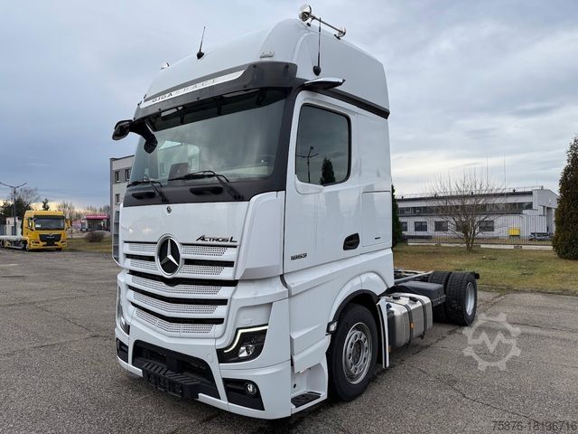 Podwozie ciężarówki MERCEDES-BENZ Actros 1853 L Autotransporter Fahrgestell