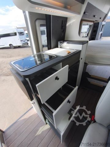 Autocamper VANTOURER Van 600 L , Aufstelldach,Längsbetten,Automatik