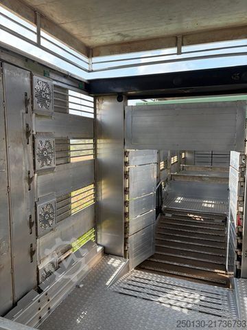 Szarvasmarha-szállító teherautó MERCEDES-BENZ Actros 2545 L 6x2 4.Stock Ka-Ba Komplettzug