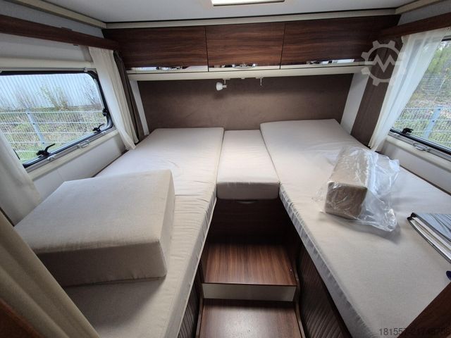 Camping-car semi-intégré ADRIA Matrix Axess 670 SL Luftfederung hinten / Markis