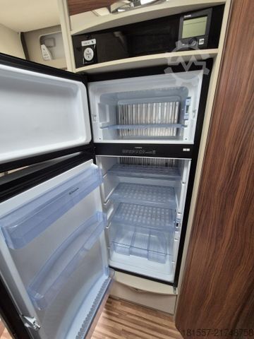 Camping-car semi-intégré ADRIA Matrix Axess 670 SL Luftfederung hinten / Markis