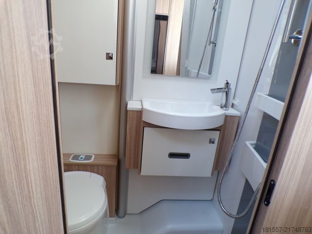 Camping-car semi-intégré BÜRSTNER Limited T IT 726 G Klima, Markise, SAT/TV