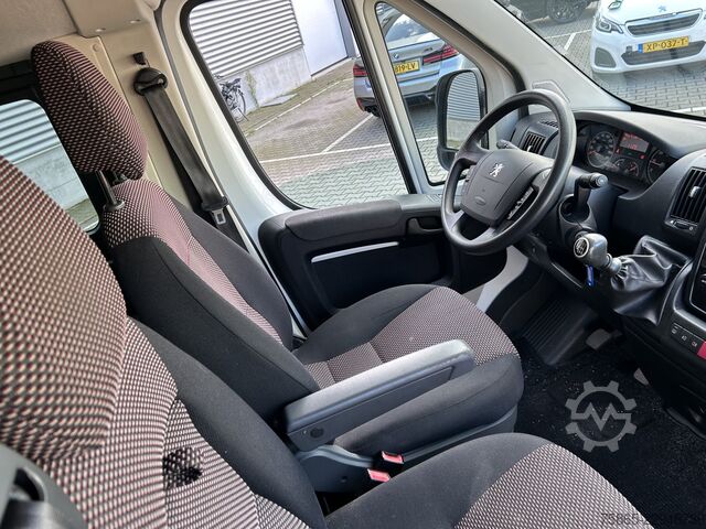  Peugeot Boxer 330 2.2 HDI L1H1 Premium / 204 dkm / 9 Se...