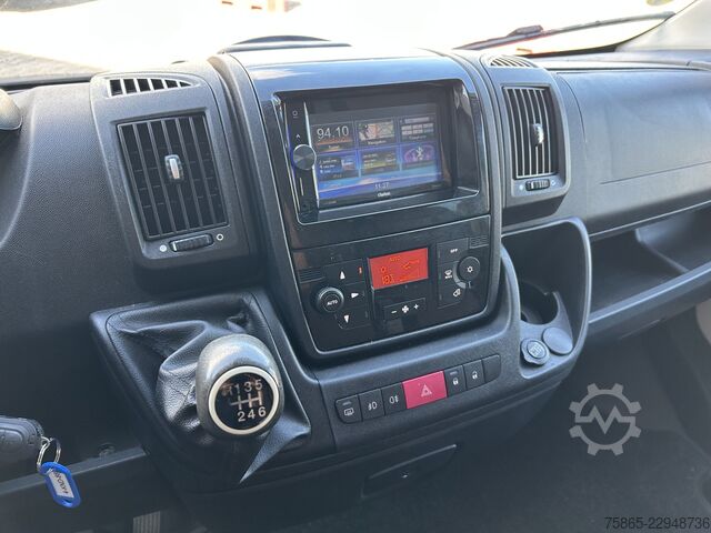  Peugeot Boxer 330 2.2 HDI L1H1 Premium / 204 dkm / 9 Se...