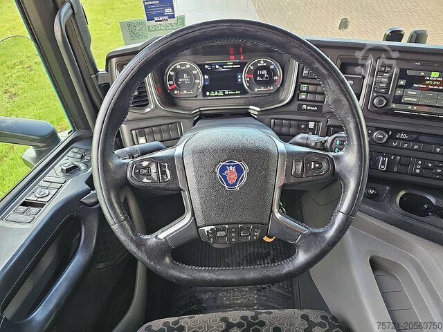 Chassis with cab SCANIA P450