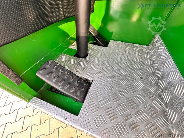 Περονοφόρο ανυψωτικό 4 κατευθύνσεων Combilift C4000 / TRIPLEX / 4900MM / GAS