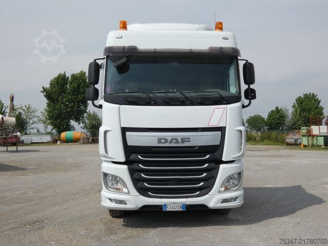 Tractora standard DAF XF 460