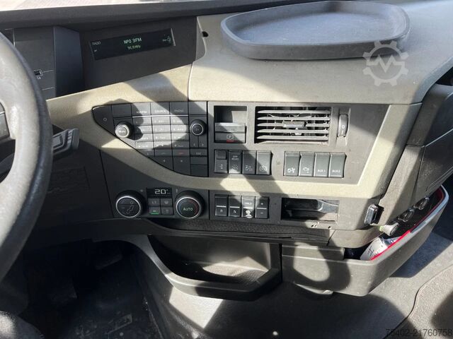 Standard-SZM Volvo FH 13.420 / Globetrotter / PTO / ADR