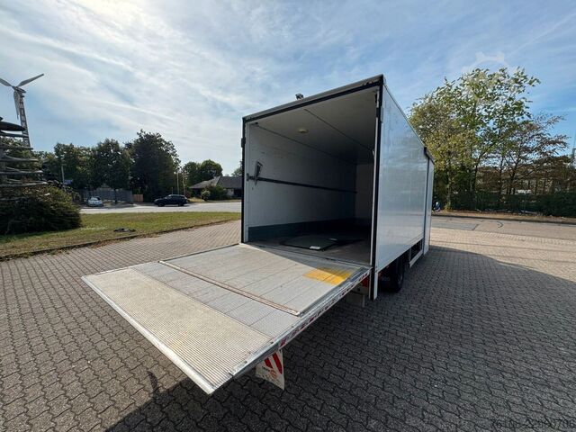Furgon skrzyniowy IVECO Daily 70C18 Hi-Matic Koffer mit LBW*TÜV neu !*