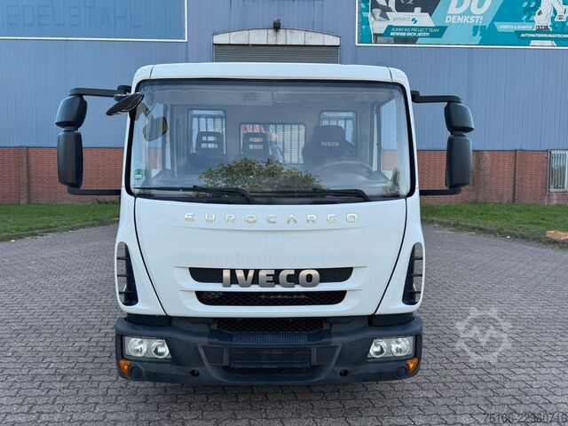 Pick-up van IVECO 75E16 Pritsche mit Kran Fassi