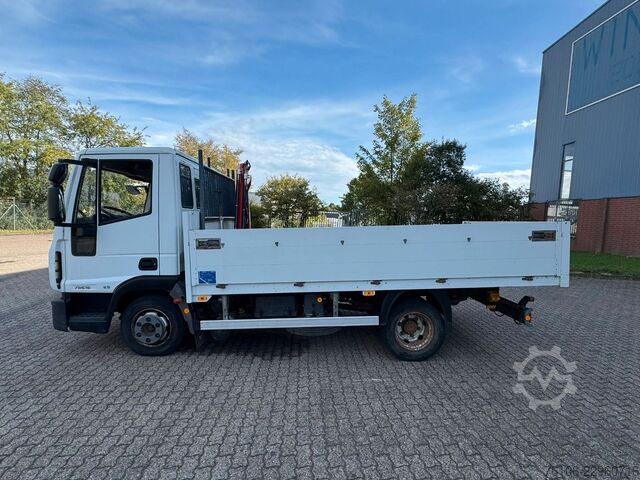 Pick-up van IVECO 75E16 Pritsche mit Kran Fassi