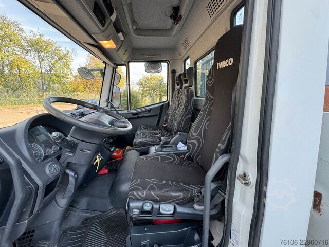 Pick-up van IVECO 75E16 Pritsche mit Kran Fassi