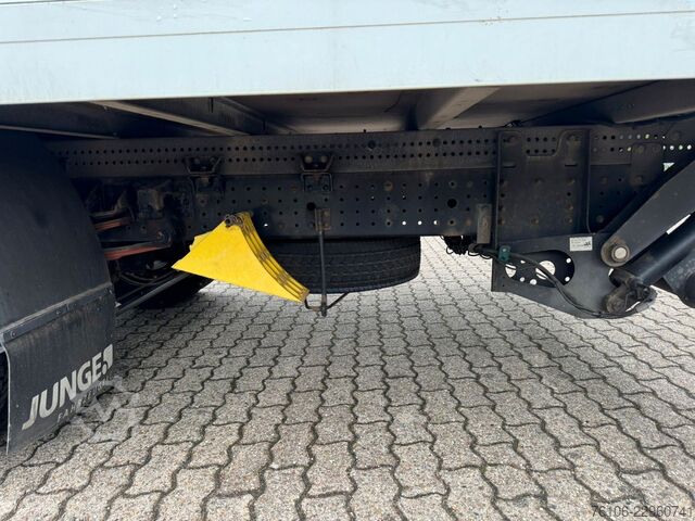 Camion caisson FUSO Canter 7C15 Koffer mit Ladebordwand