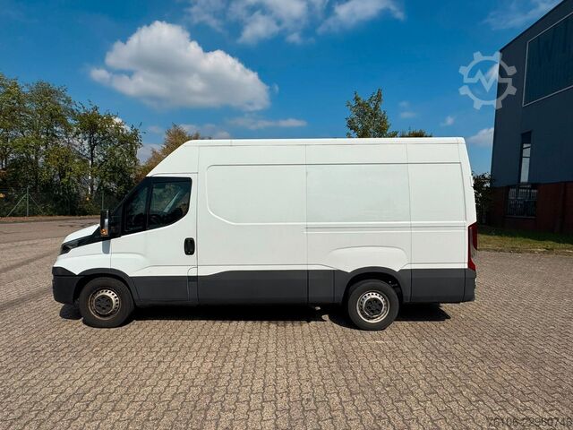 Fourgon tôlé IVECO Daily 35S16 Hi-Matic Kastenwagen L2H2