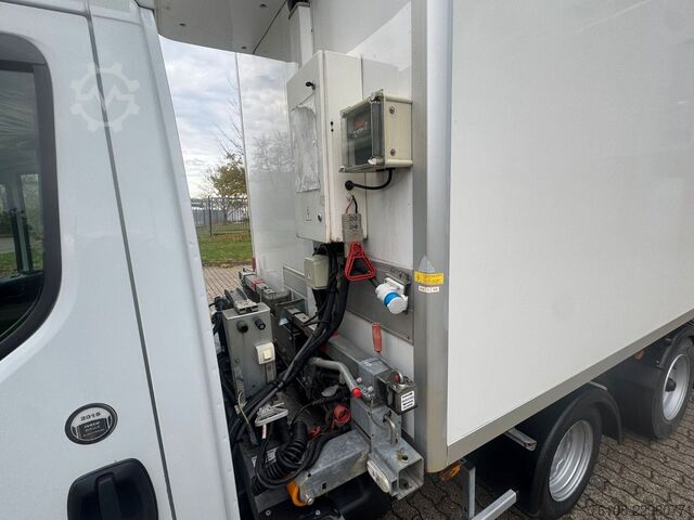 Ψυγειοφόρο βαν IVECO Daily 35C18 TiefKühlkoffer Maxicargo