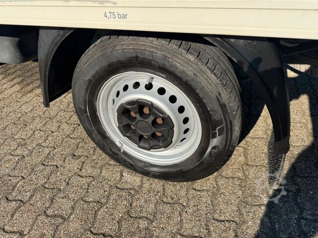 Κλειστό βαν IVECO Daily 35S13 Koffer mit Ladebordwand*Klima*