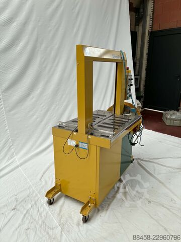 Omsnoeringsmachine Strapack RQ - 8A (FB5)