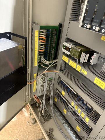 Centre d’usinage à flux continu Hundegger K-1A