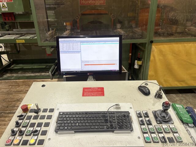 Centre d’usinage à flux continu Hundegger K-1A