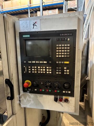 Vertikales Bearbeitungszentrum CHIRON FZ 12 W