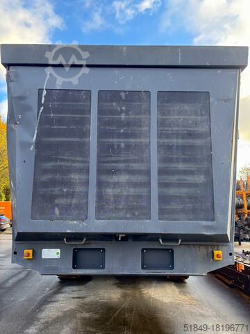 Mobile shredding plant Doppstadt Inventhor 9 K