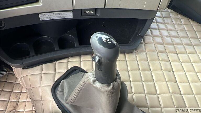 Standaard trekker Renault Premium 460 DXI (BOITE MANUELLE / MANUAL GEARBOX)