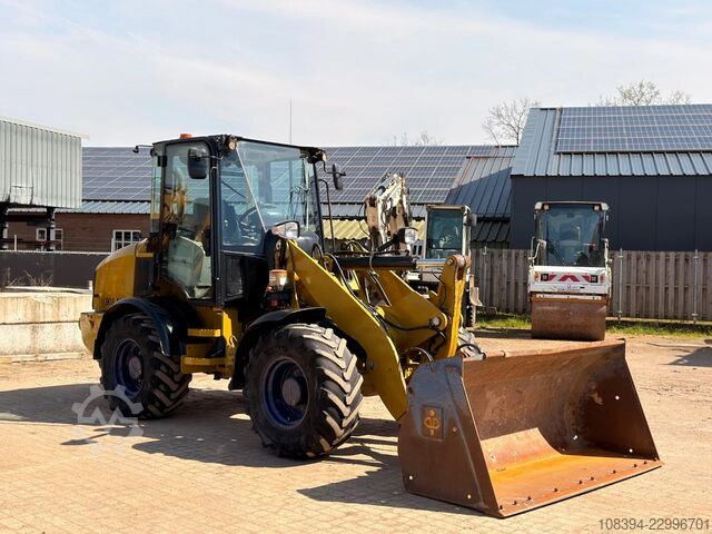 Caterpillar 908M - Snelwisselsysteem / Automatische vetsmering / Palletvorken en bak Caterpillar 908M - Quick Coupler / Automatic Greasing / For...