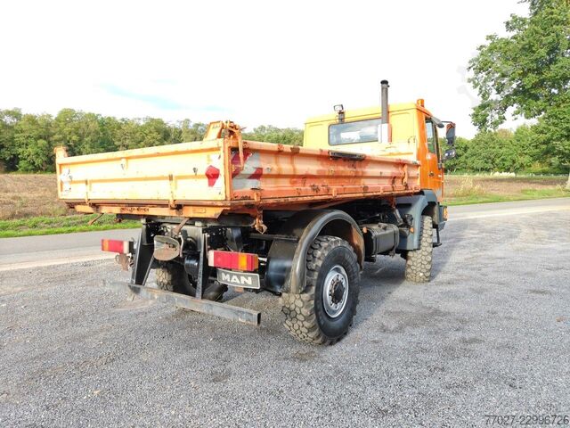  MAN L2000 4x4 10.220 + Army Shelter container