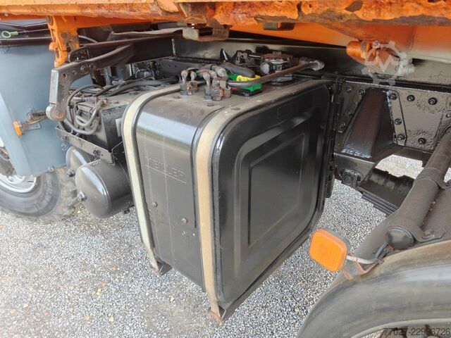  MAN L2000 4x4 10.220 + Army Shelter container