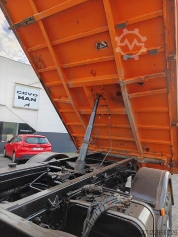  MAN L2000 4x4 10.220 + Army Shelter container