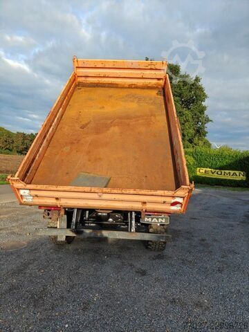  MAN L2000 4x4 10.220 + Army Shelter container