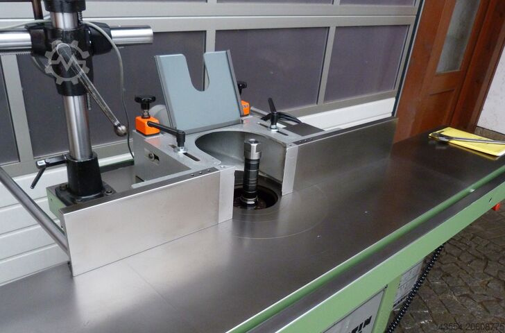 Otočná frézka otočná vřetena frézka frézka MARTIN mit Lieferung nach D und in EU T 25 mit Vorschub TOP ZUSTAND