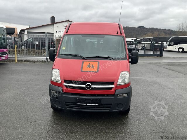 Személyszállítás Opel Movano 2,5 CDTI