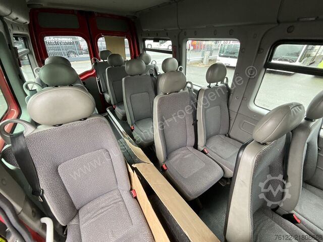 Személyszállítás Opel Movano 2,5 CDTI