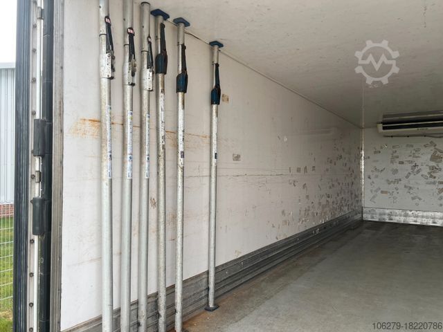 Rashladni kamion MAN 12.220 Kühlwagen
