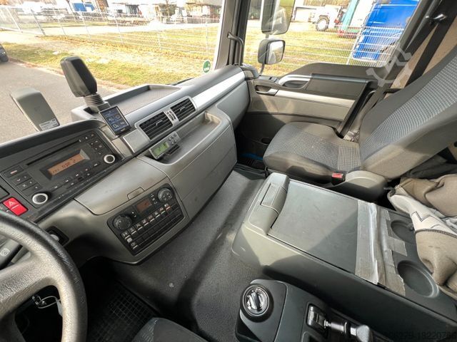 Rashladni kamion MAN 12.220 Kühlwagen