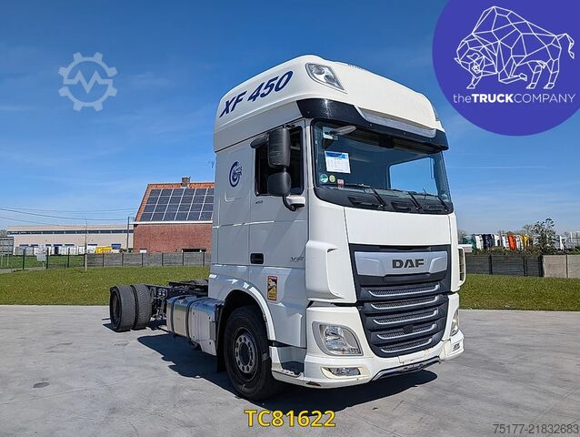 Chassis met cabine DAF XF 450