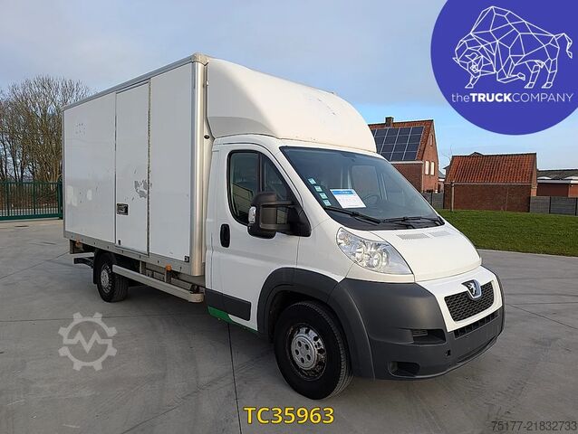Koffer Peugeot Boxer 2.0 HDI BOX + LIFT - ONLY ONE PART OF REG...