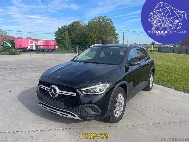 Mercedes-Benz GLA 200 D Mercedes-Benz GLA 200 D