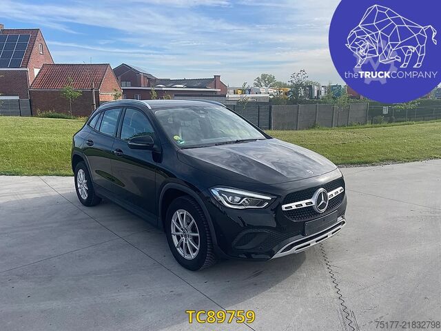 Mercedes-Benz GLA 200 D Mercedes-Benz GLA 200 D