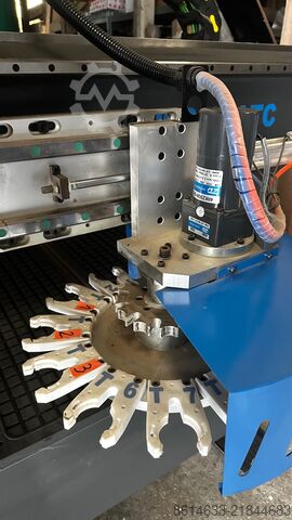 CNC-Maschine mit automatischem Werkzeugwechsler (ATC) Blue Elephant ELECNC 2130 ATC