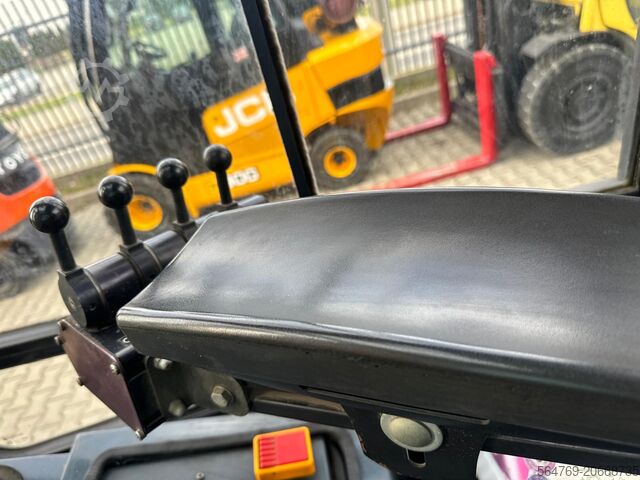 Empilhadeira de 4 rodas Jungheinrich DFG45/Positioner+sideshift/Air condition