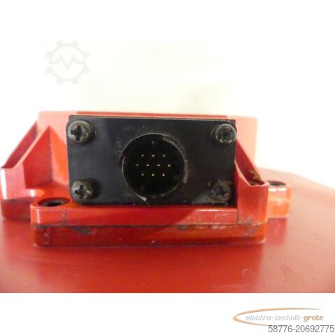 Unité de contrôle Fanuc A06B-0247-B805 AC Servo Motor SN: C02ZB1002 + Pulscoder A860-2010-T341