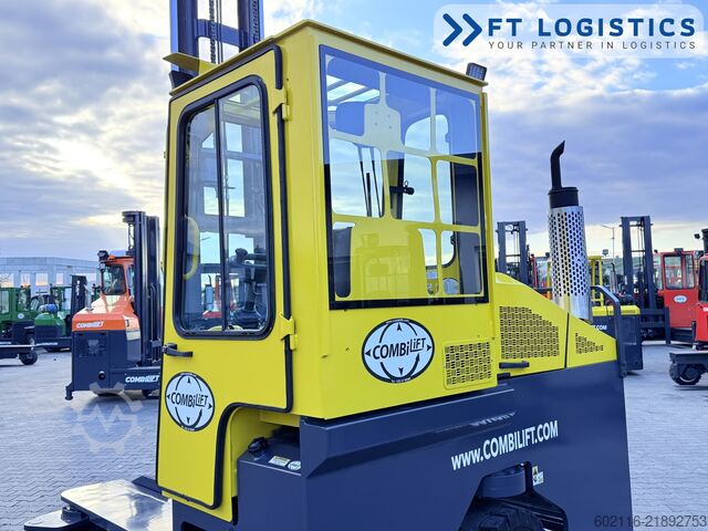 Carrello elevatore a 4 direzioni Combilift C4000 DIESEL TRIPLEX 5550 FORK POSITIONE