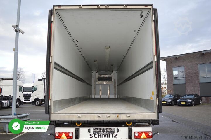 Reefer semitrailer SCHMITZ CARGOBULL SKO FP 45 Carrier Vector 1550