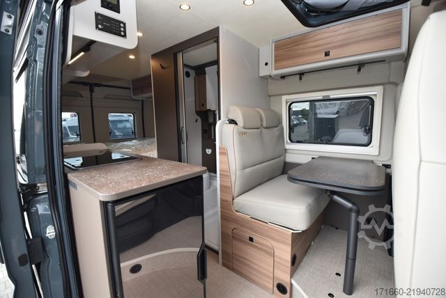 Obytný vůz BÜRSTNER B66 C 600 * Sondermodell B66 * Aufstelldach *