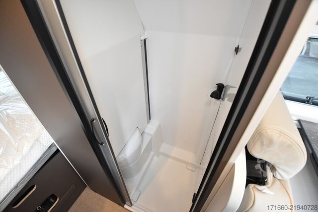 Obytný vůz BÜRSTNER B66 C 600 * Sondermodell B66 * Aufstelldach *
